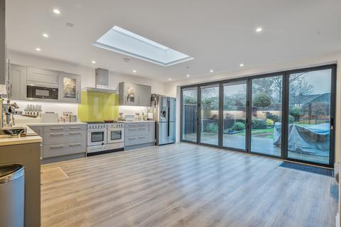undefined, Surrey Gardens, Effingham Junction, KT24