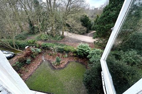 2 bedroom flat to rent, Crystal Palace Park Road, Upper Sydenham, London, SE26
