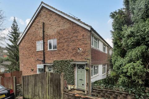 undefined, Stafford Close, Caterham CR3