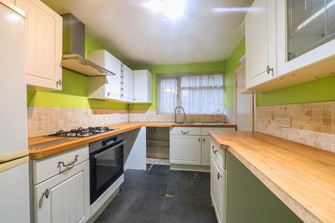 undefined, Stafford Close, Caterham CR3