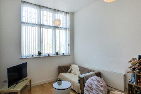 2 bedroom flat to rent, Apt 2 Dain Court, B29 6BD