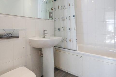 2 bedroom flat to rent, Apt 2 Dain Court, B29 6BD