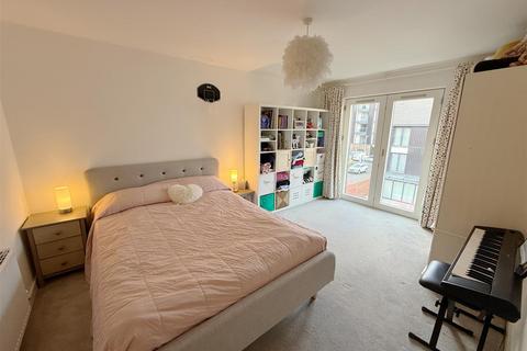 4 bedroom semi-detached house for sale, Gresley Close, Stratford-upon-Avon