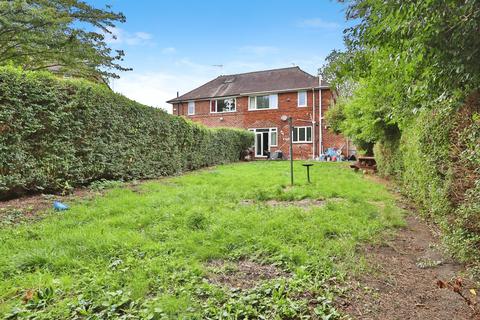 undefined, Nesfield View, Leeds, LS10