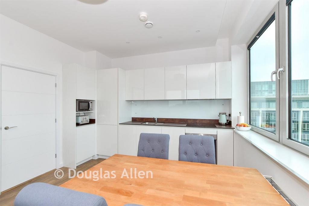 Lounge/Diner/ Kitchen