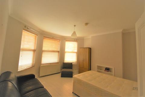 2 bedroom terraced house for sale, Marlborough Road, Bowes Park, N22 8NJ