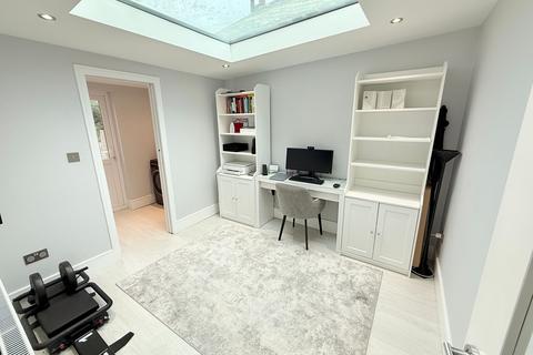 3 bedroom semi-detached house for sale, Crescent Rise, Barnet EN4