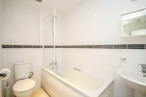 undefined, Langhorn Drive, Twickenham TW2