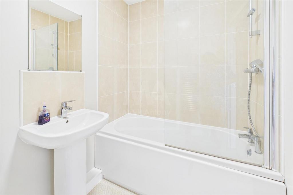 Main Bathroom