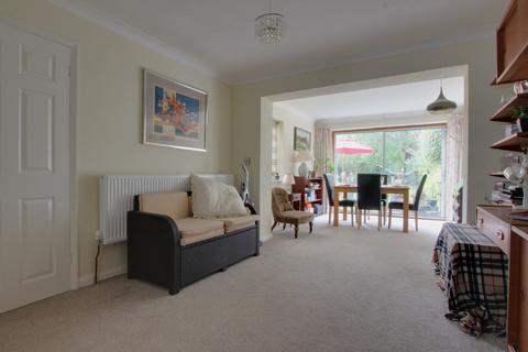 4 bedroom detached house to rent, LONGMEAD GARDENS - LANGSTONE - FULLY FURNISHED