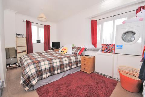 1 bedroom terraced house to rent, Hunters Court, Bishops Stortford CM22