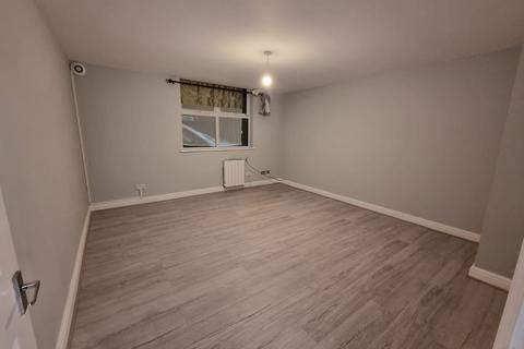 undefined, Butlers Court, Waltham Cross, EN8