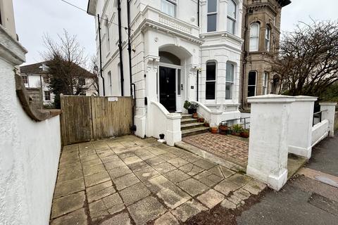 2 bedroom flat to rent, Dyke Road, Brighton BN1