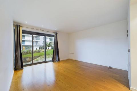 1 bedroom flat for sale, Eastfields Avenue, Wandsworth, London, SW18