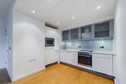 1 bedroom flat for sale, Eastfields Avenue, Wandsworth, London, SW18