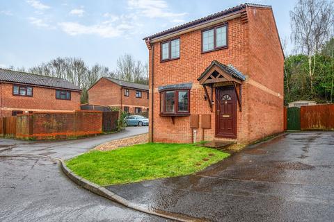 undefined, Simons Close, Chineham, Basingstoke, RG24