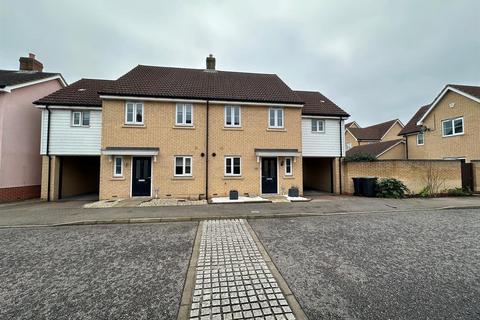3 bedroom semi-detached house for sale, Buzzard Rise, Stowmarket IP14