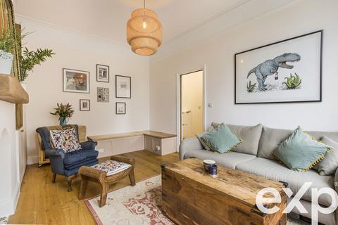 2 bedroom flat for sale, Trinity Road, London N22