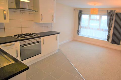 2 bedroom flat to rent, Hapgood Close, Greenford UB6