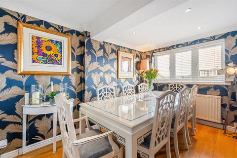 3 bedroom terraced house for sale, New Road, Clanfield