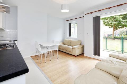 4 bedroom flat for sale, Lambeth Walk, London SE11