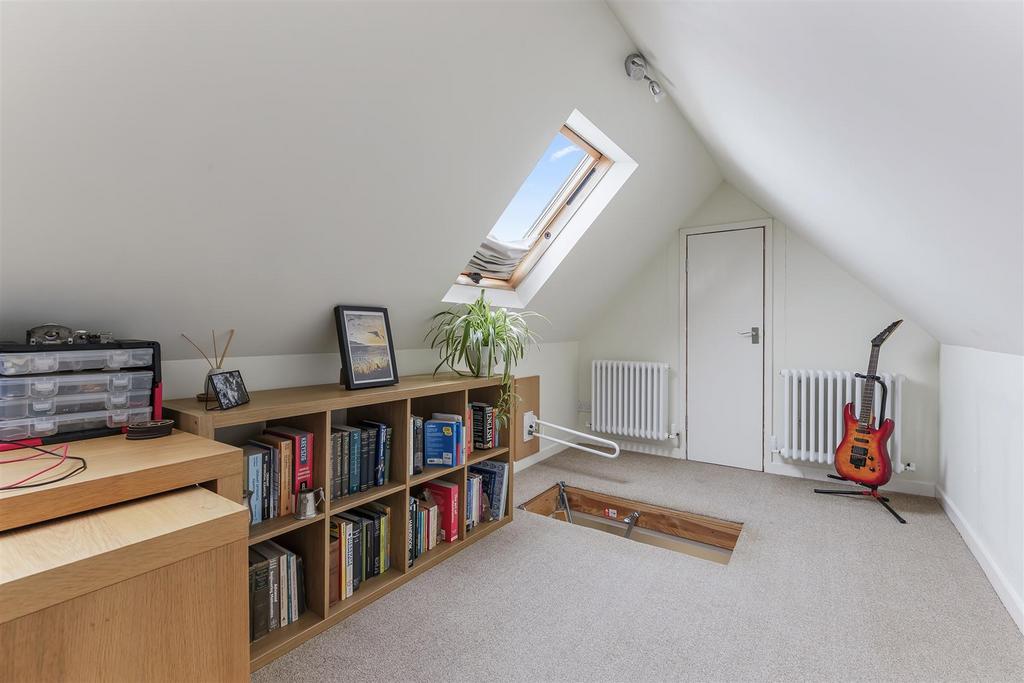 Loft 2.jpg