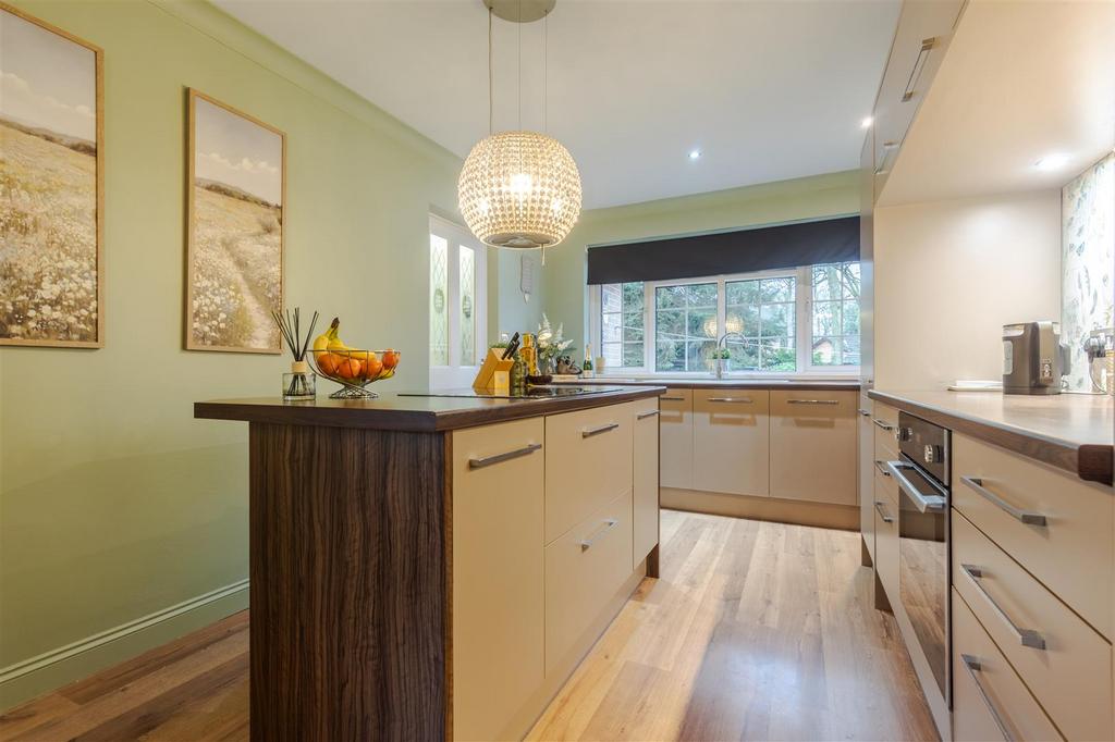 Kitchen diner