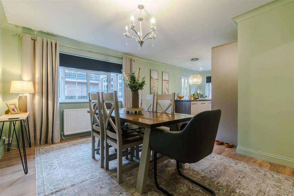 Kitchen diner