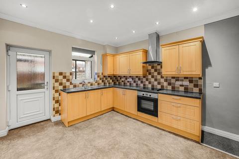 3 bedroom semi-detached house to rent, Cook Avenue, Haydock, WA11