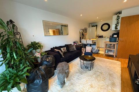 2 bedroom apartment to rent, Kelso Place, Manchester
