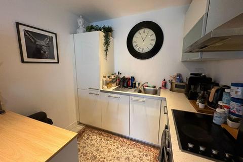 2 bedroom apartment to rent, Kelso Place, Manchester