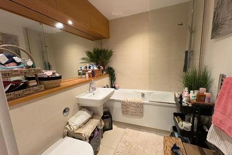 2 bedroom apartment to rent, Kelso Place, Manchester