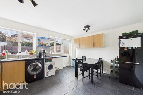undefined, Kensington Road, Romford