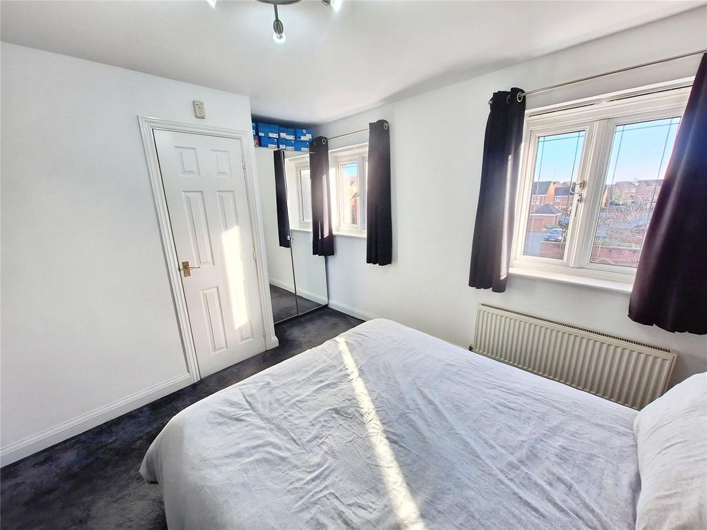Bedroom One Pic 2