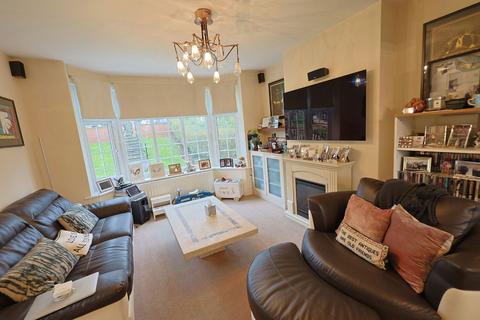 3 bedroom semi-detached house for sale, Farm Road, Edgware HA8