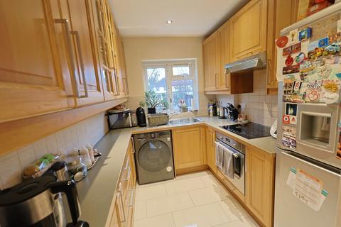 3 bedroom semi-detached house for sale, Farm Road, Edgware HA8