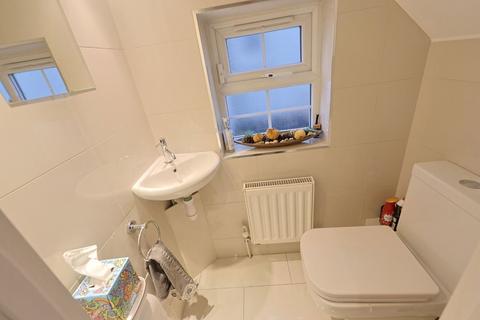 3 bedroom semi-detached house for sale, Farm Road, Edgware HA8