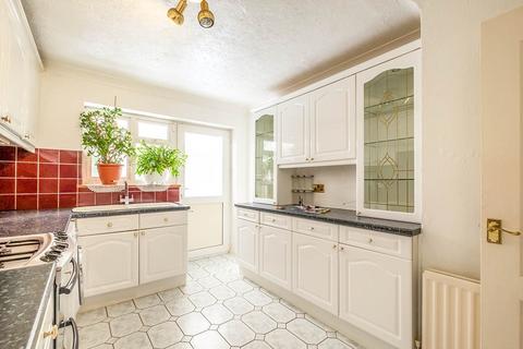 2 bedroom semi-detached house to rent, Pilot Road, Kent ME1