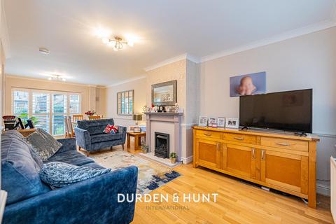 3 bedroom semi-detached house for sale, Colwall Gardens, Woodford Green, IG8