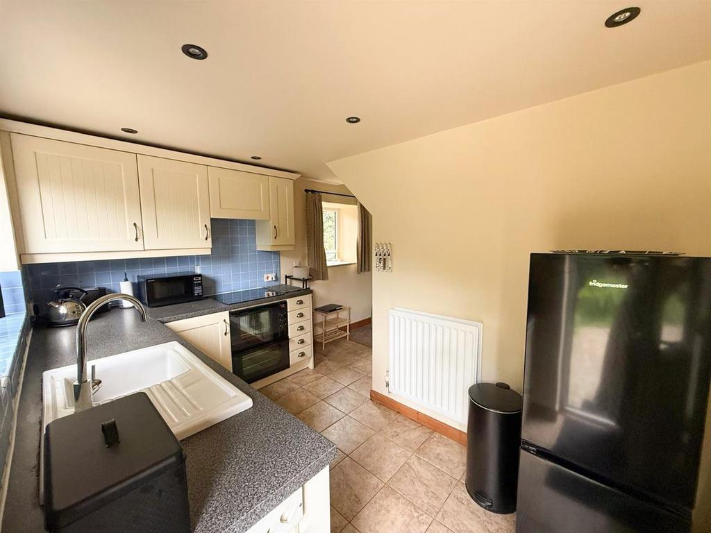 Property 8.jpg