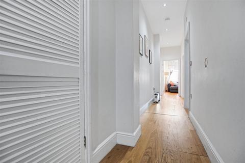 2 bedroom apartment to rent, London E1