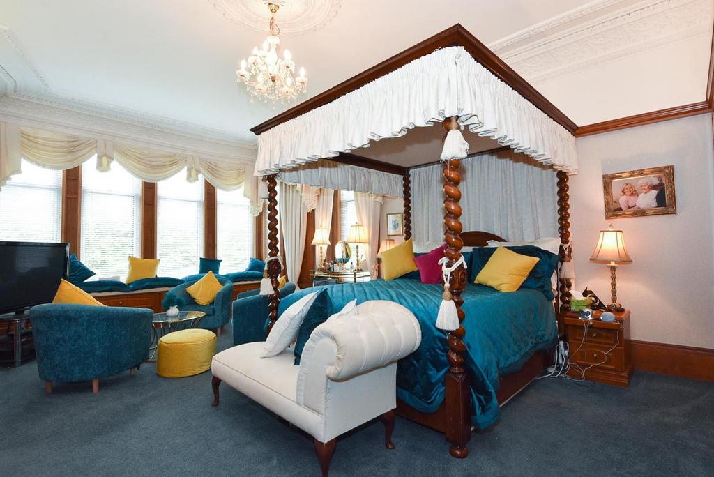 Dunstaffnage House Grantown On Spey