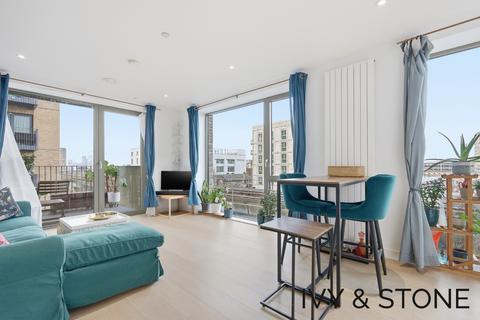 2 bedroom apartment for sale, 4 Cunningham Avenue, London, Greater London, E16