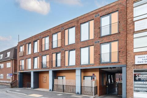 3 bedroom apartment for sale, Field End Road, Ruislip