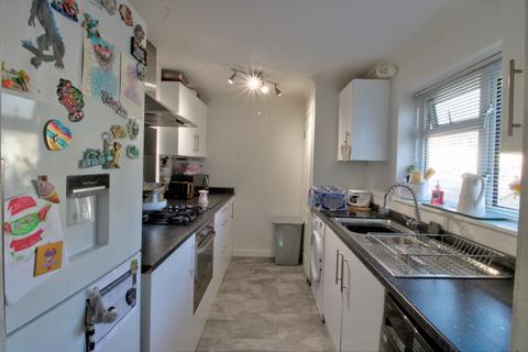 2 bedroom flat for sale, The Dashes, Harlow