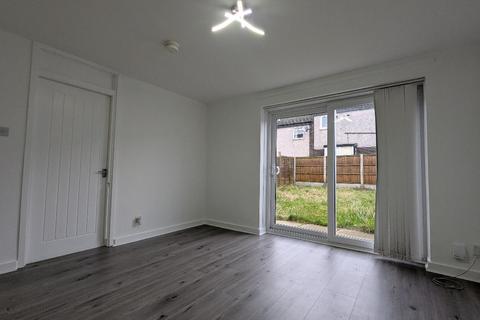2 bedroom terraced house to rent, Dulverton Place, Leeds