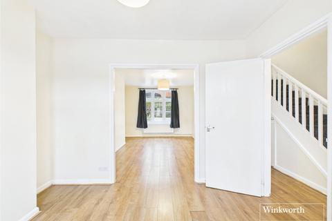 3 bedroom terraced house to rent, Littlefield Road, Edgware HA8