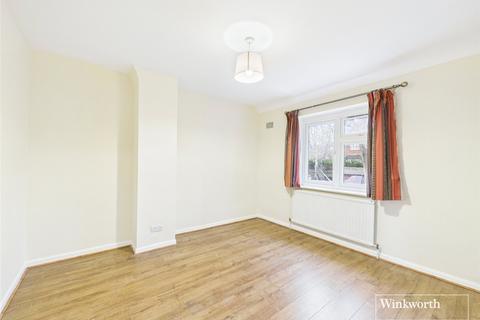3 bedroom terraced house to rent, Littlefield Road, Edgware HA8