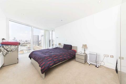 1 bedroom flat to rent, Western Gateway, London E16