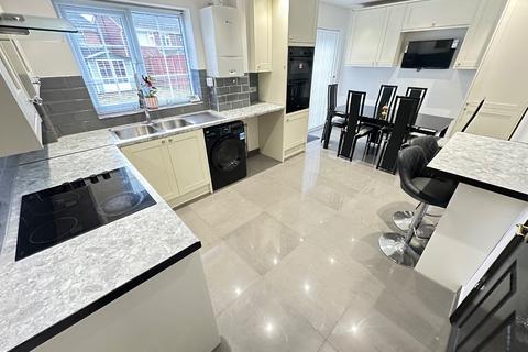 undefined, Paddock Close, Luton, Bedfordshire, LU4 0TY